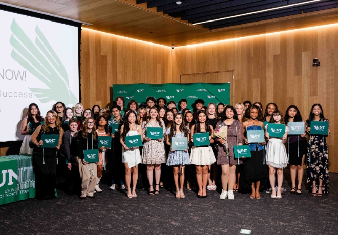 Class of 2025 Invests in Their Future With College Credits