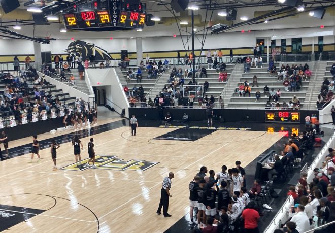 Heritage Boys Basketball Team Advances to State Semifinals