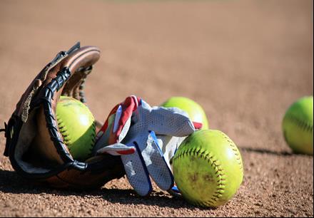 Four FISD Softball Teams Advance to Second Round of Playoffs