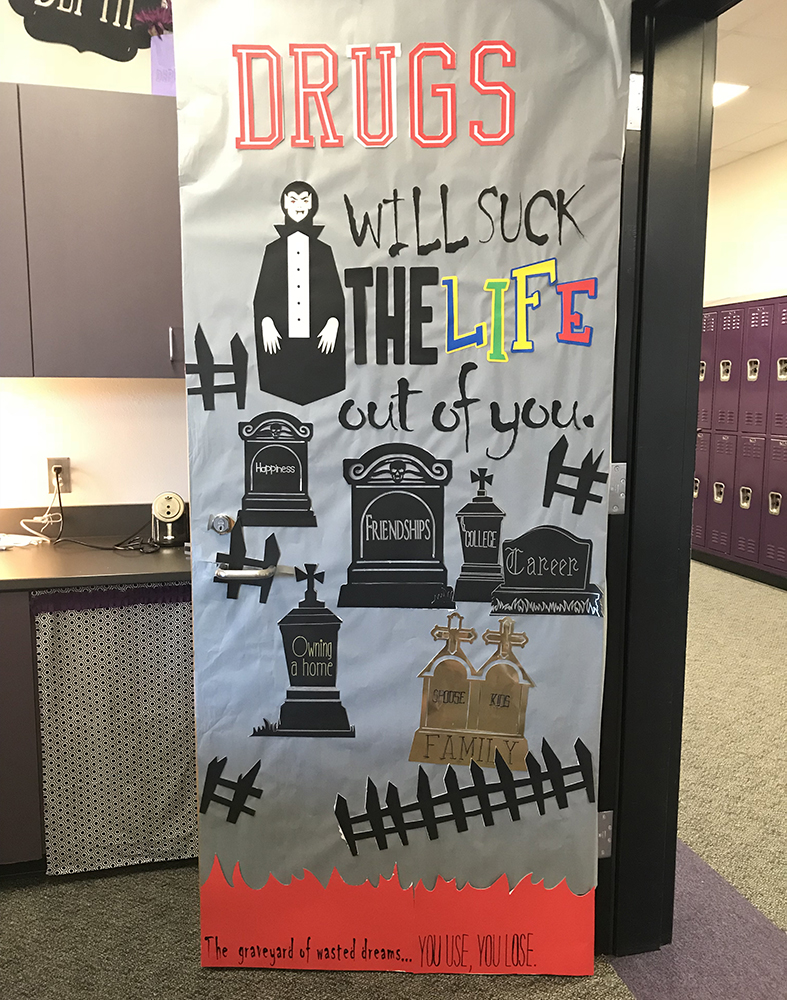 Red Ribbon Week Door Decor at Vandeventer Middle School